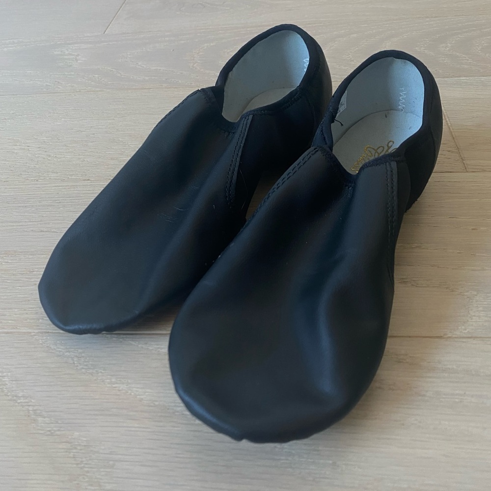 NEW Size 10 Jazz Shoes